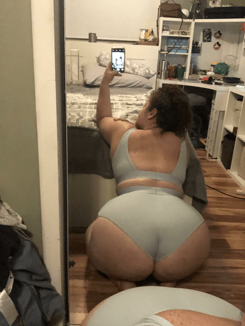 Note to self: granny panties make your ass look even bigger ðŸ˜‚