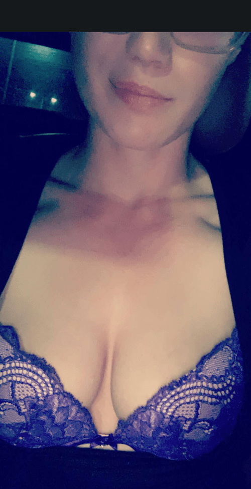 New bra. I need a DaddyðŸ˜˜ (23 f)