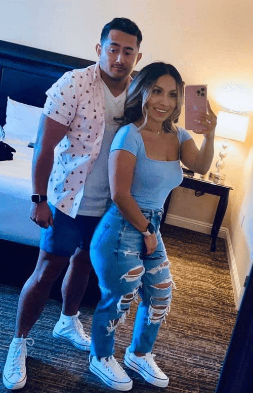 Hispanic couple looking for bwc. Please circumcised only!