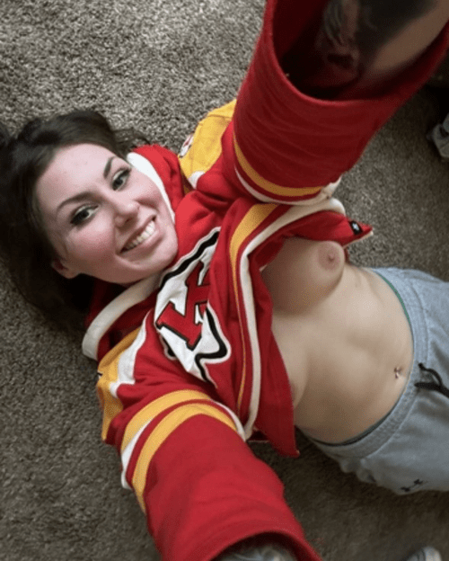 convince me to fuck you with only 2 words???