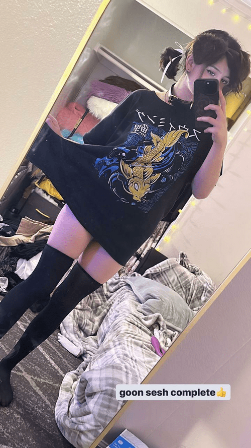 posting after touching myself,,