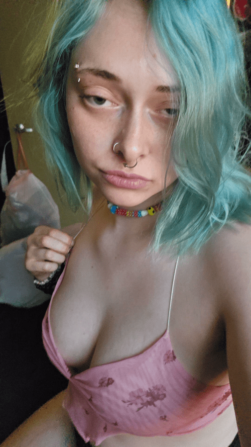 Pale