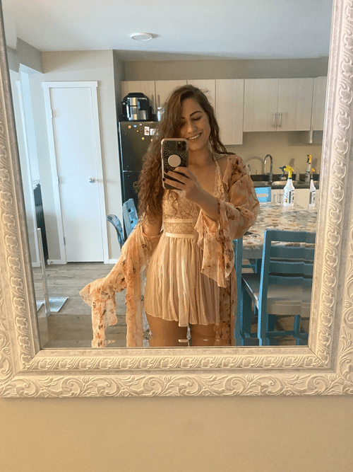 Pale