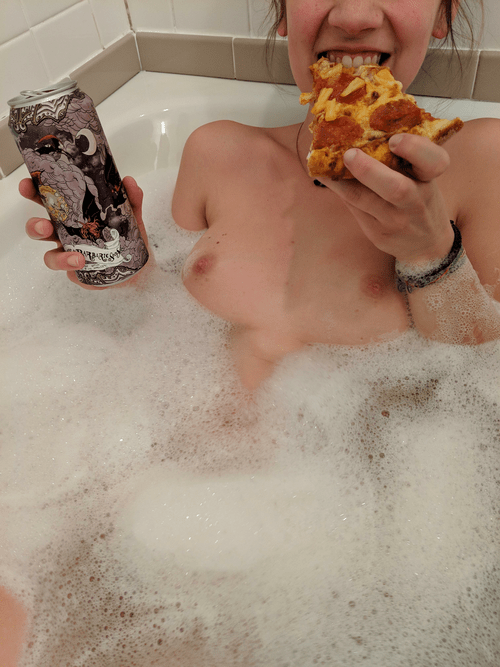 Pizza &amp; beer. Add a good uck and that's the perfect end to the weekend.