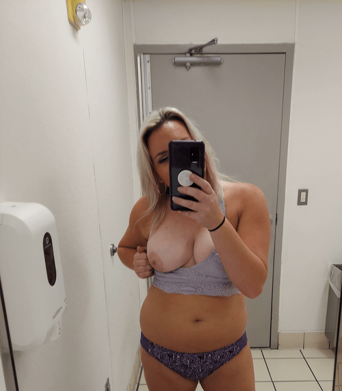 Happy HUMP day to all my fellow reaks ???