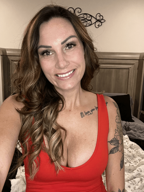 Next door, blonde milf ready to play, just want to make you hard today