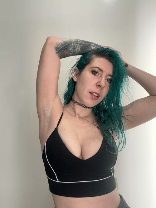 Sporty babe