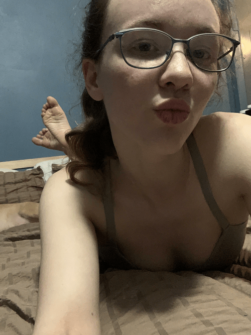 A kiss from a nerdy girl can’t be beat