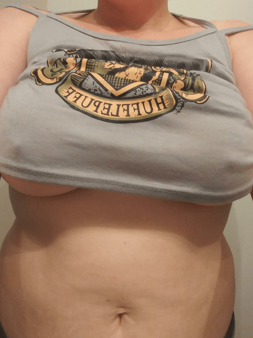 Curvy nerds anyone?