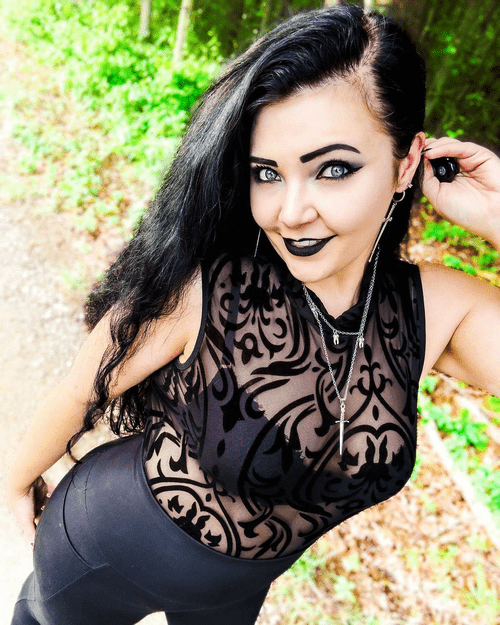 I'm terrified that I'll lose my curves if I lose weight lol